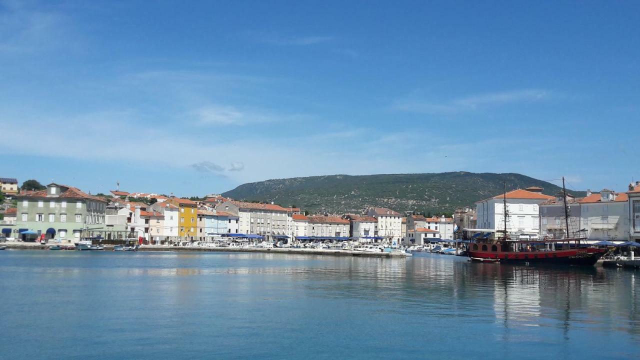 Cres View Apartments Екстериор снимка
