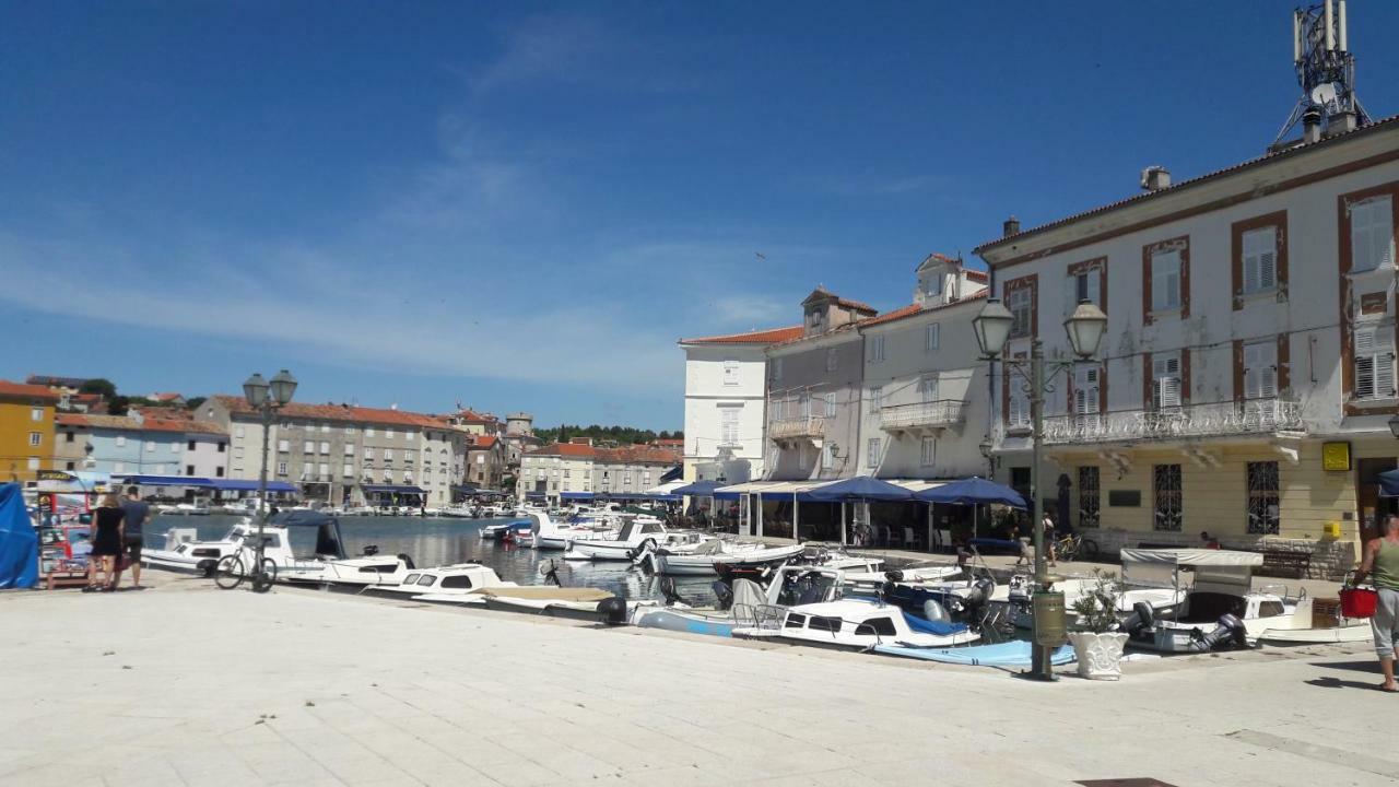 Cres View Apartments Екстериор снимка