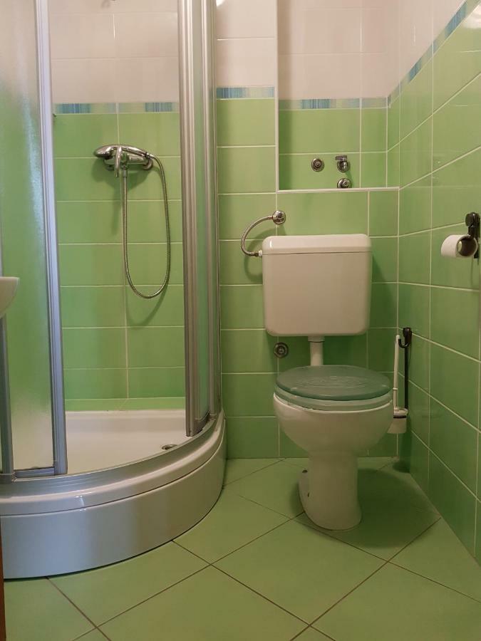 Cres View Apartments Екстериор снимка